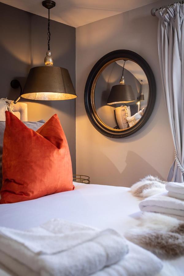 The Cocktail Lounge At Cheshire Boutique Bathhouse Apartment Nantwich Exterior photo